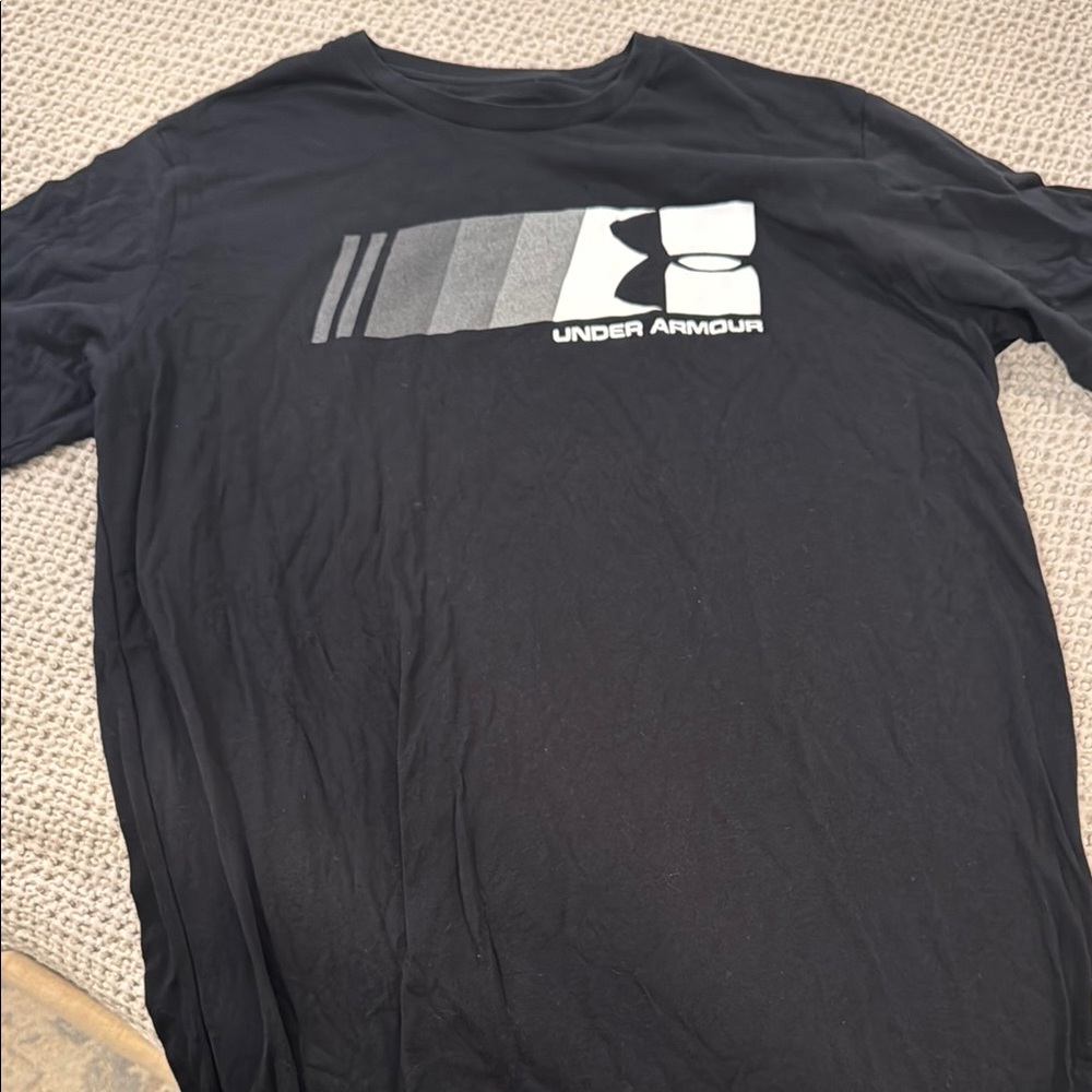 Under Armour Black Short Sleeve Tee with Geometric Design